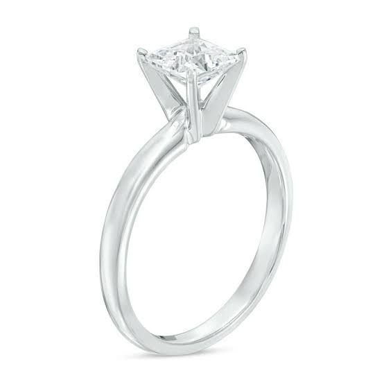 Anillo Corte Princesa / Princess Cut Ring